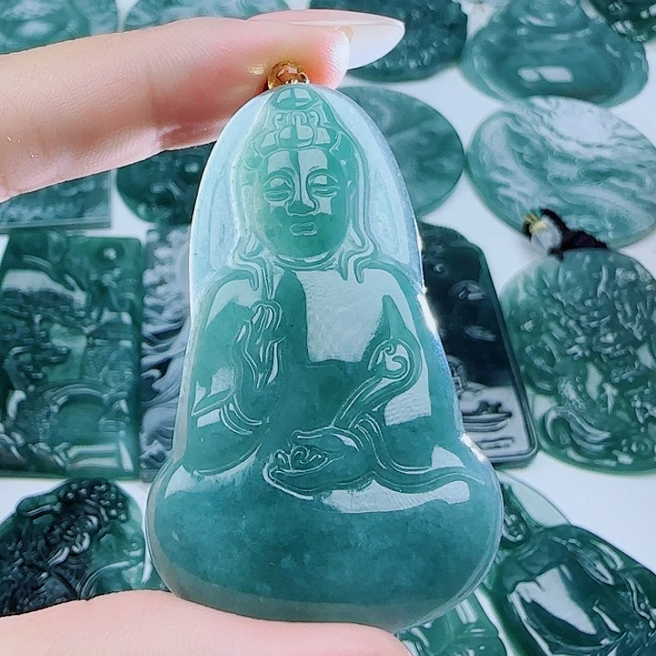 翡翠未镶嵌颈饰多样性发货天然的A货翡翠