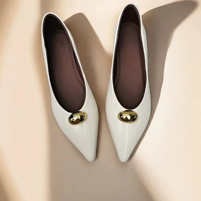 C1739 米色 时尚尖头舒适低跟真皮浅口女单鞋