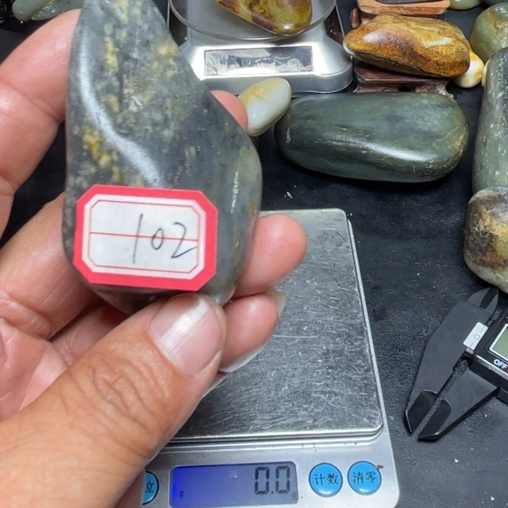 颈饰未镶嵌和田玉102