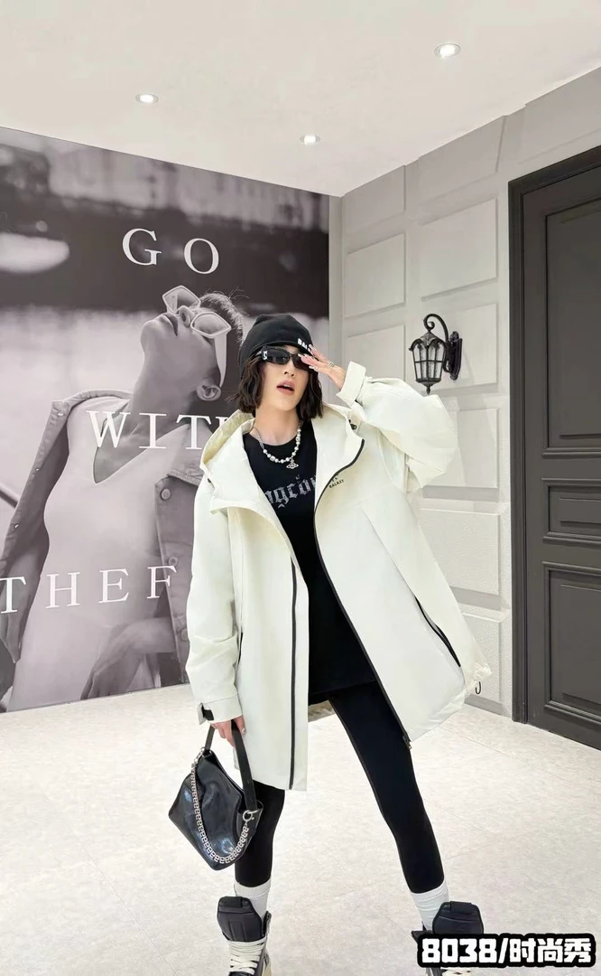 8038特体大码女装外加棉防水三防冲锋衣时尚时尚加绒加绒休闲