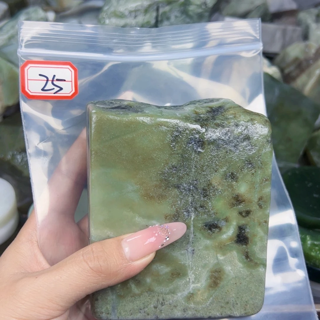 和田玉和田玉边角料未镶嵌