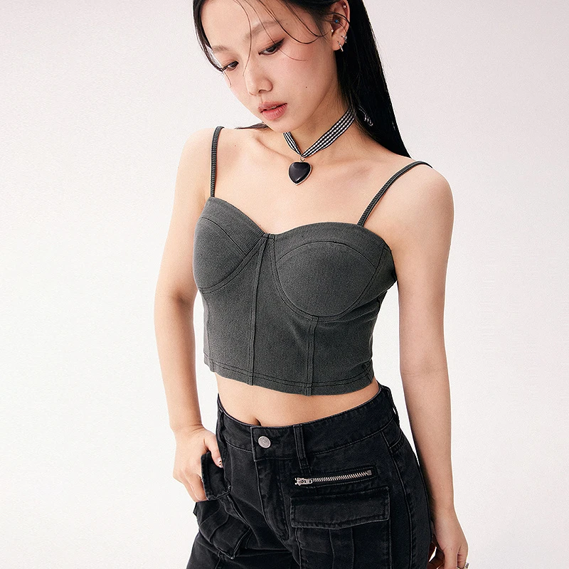 CHUU夏季女装字母刺绣背心小个子出游穿搭带胸垫款百搭背心