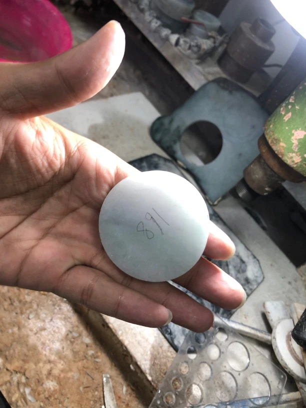 火火珠宝翡翠手镯