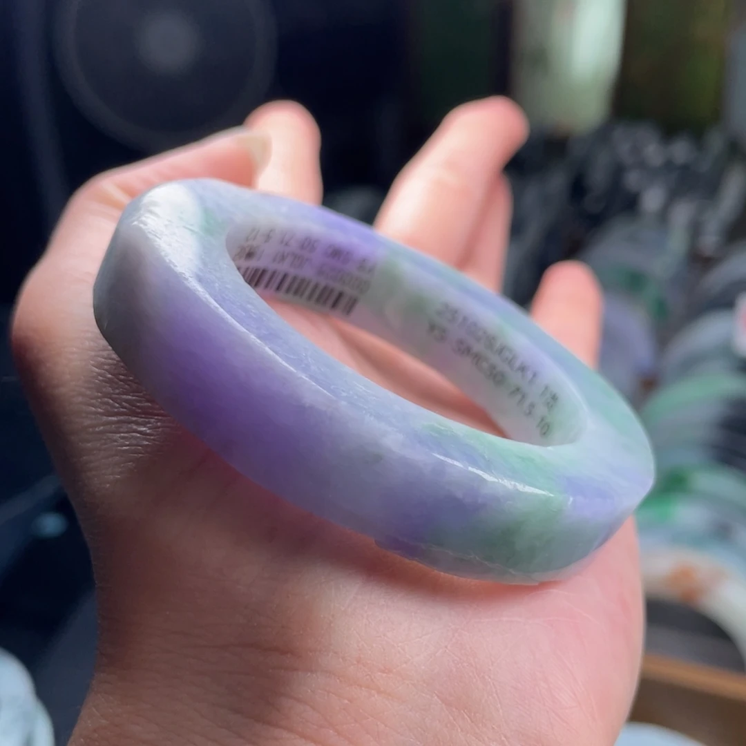 定制翡翠未镶嵌翡翠手镯