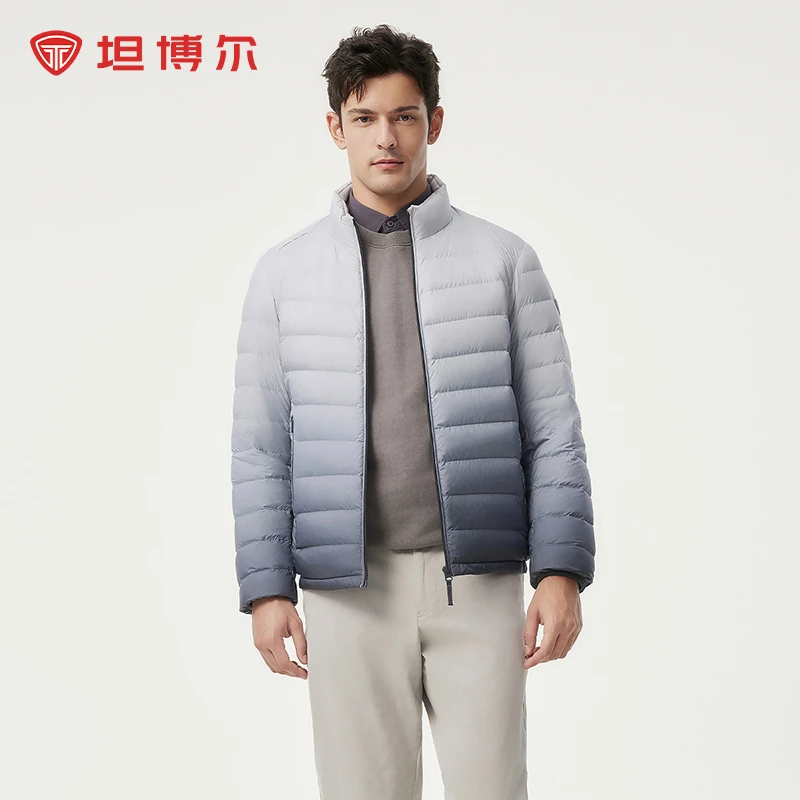 坦博尔2024年商场同款新款男款短款轻薄运动户外羽绒服TAF310223A