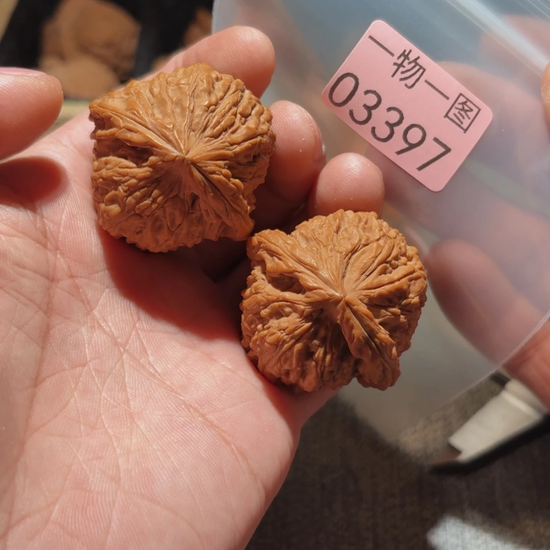 文玩核桃把件南疆