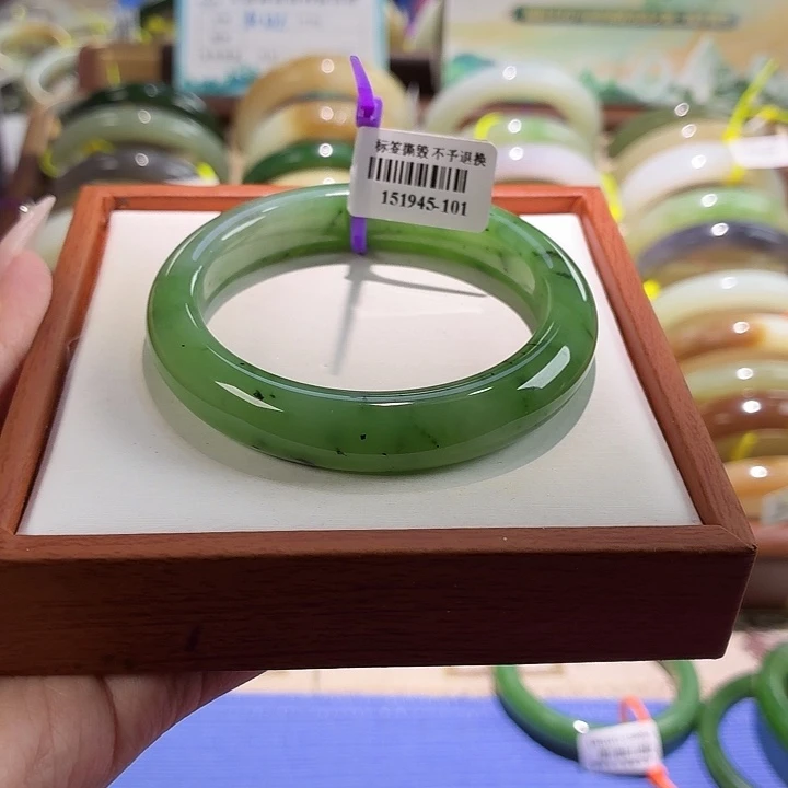 和田玉未镶嵌手镯54.0。35