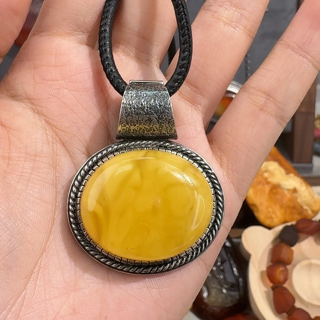 *****未镶嵌琥珀裸石你