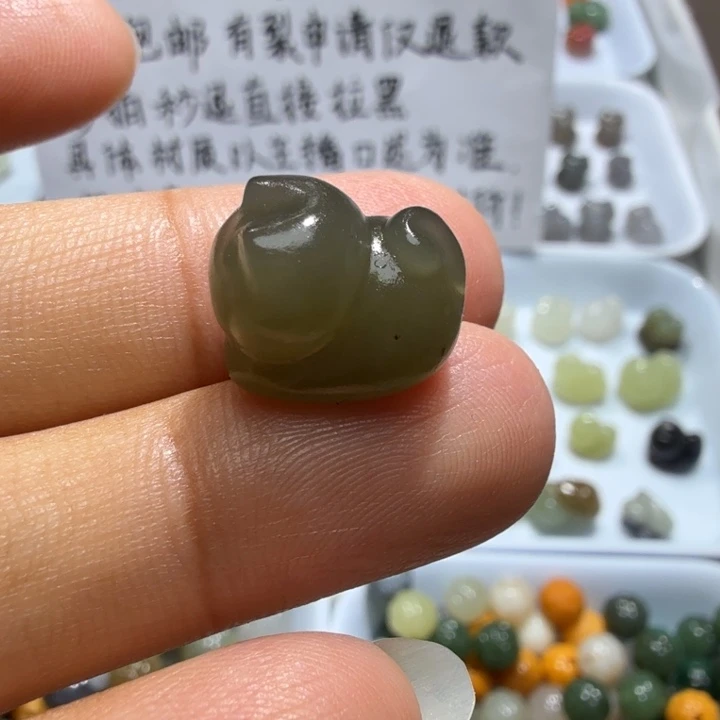 未镶嵌和田玉珠宝半成品