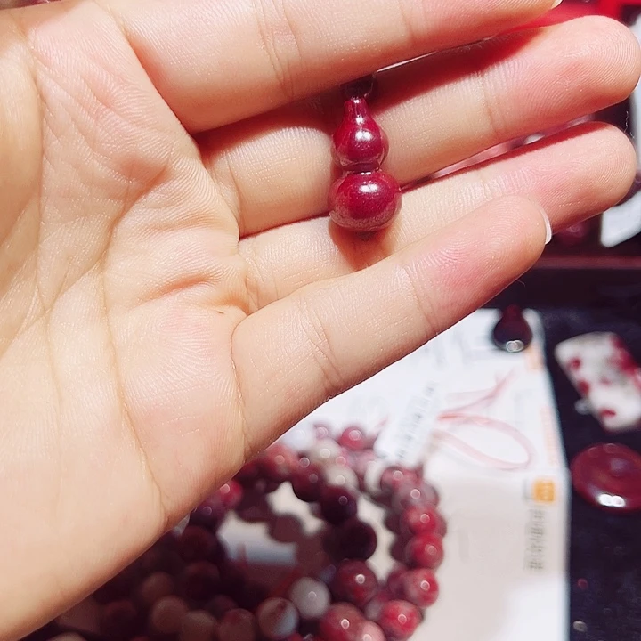 天然辰砂纯天然朱砂原矿葫芦