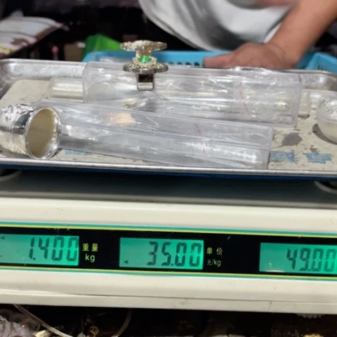 66700000000000000