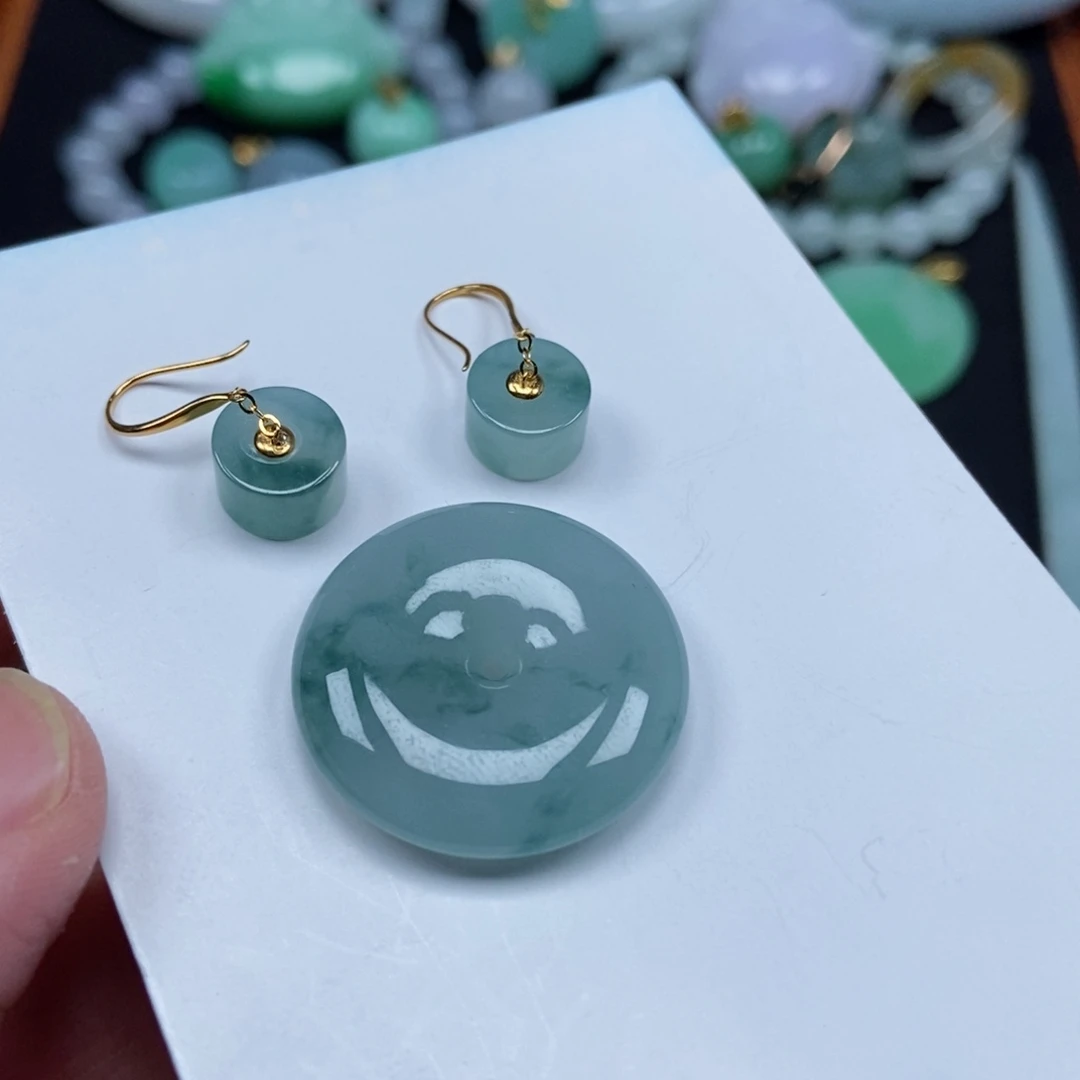 翡翠未镶嵌颈饰平安扣➕耳坠