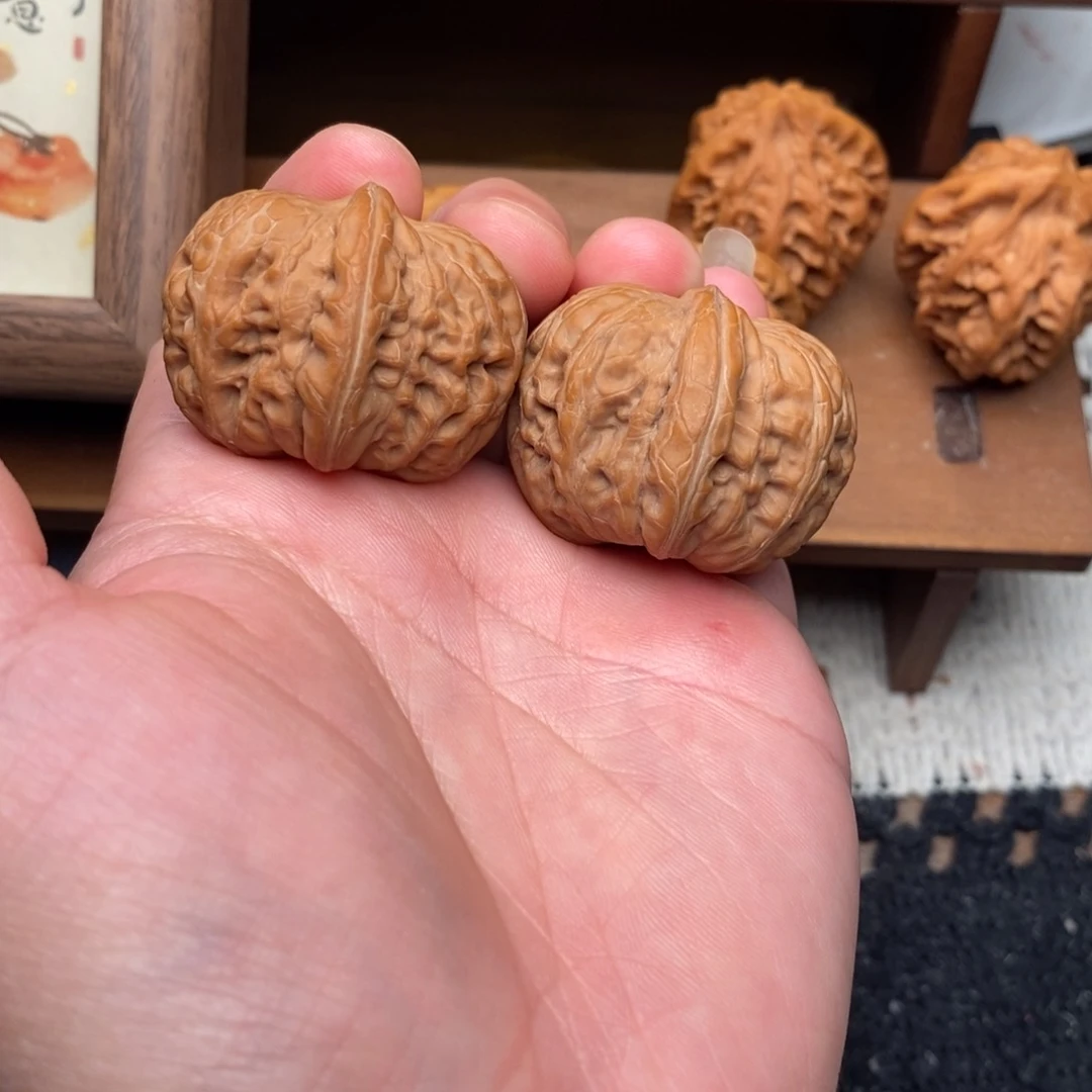 文玩核桃吊坠元宝37