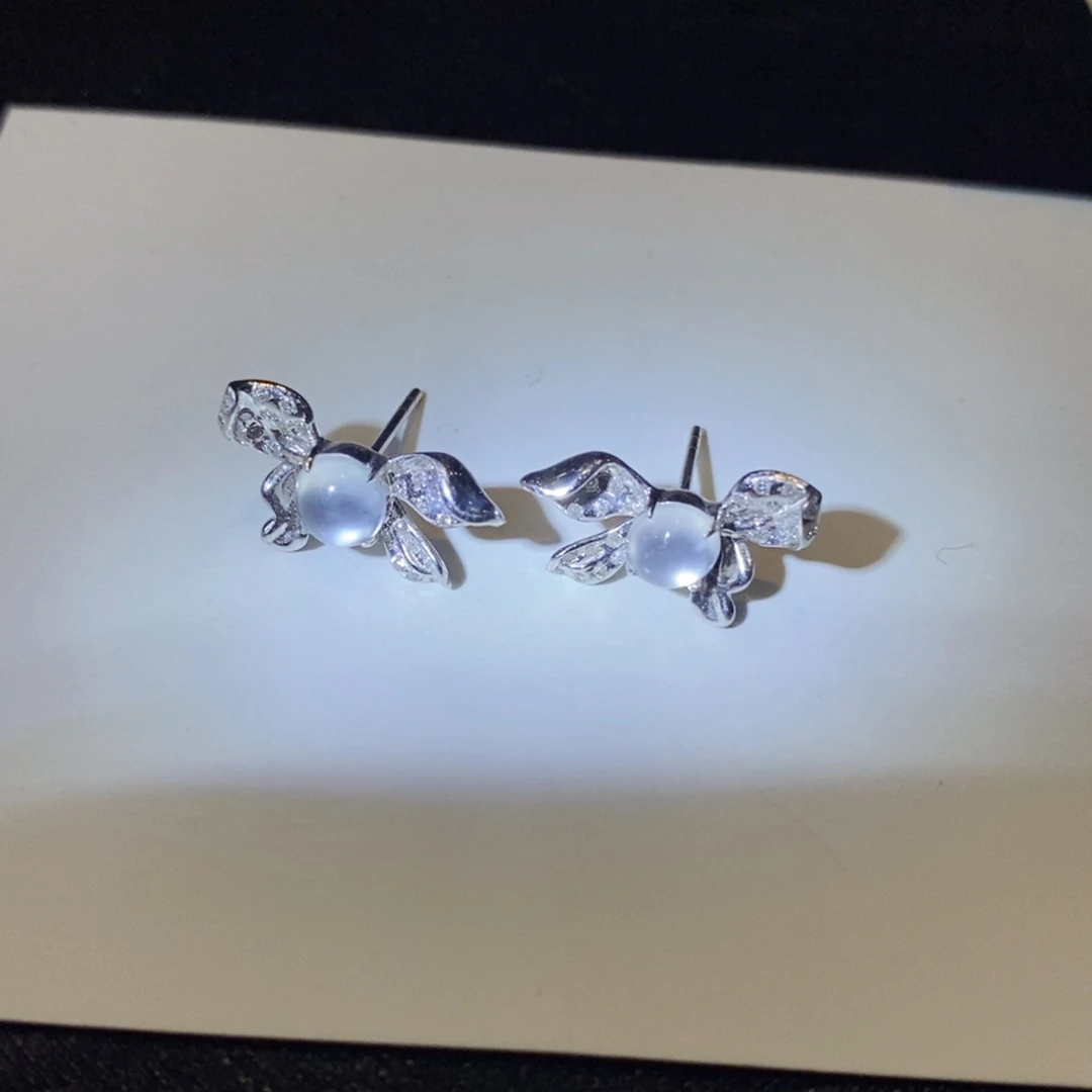 翡翠耳饰18K金镶嵌小冰蛋