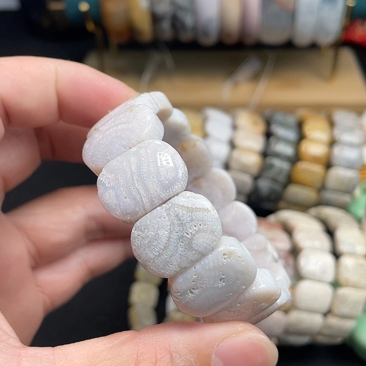 硅化珊瑚（珊瑚玉）未镶嵌手链