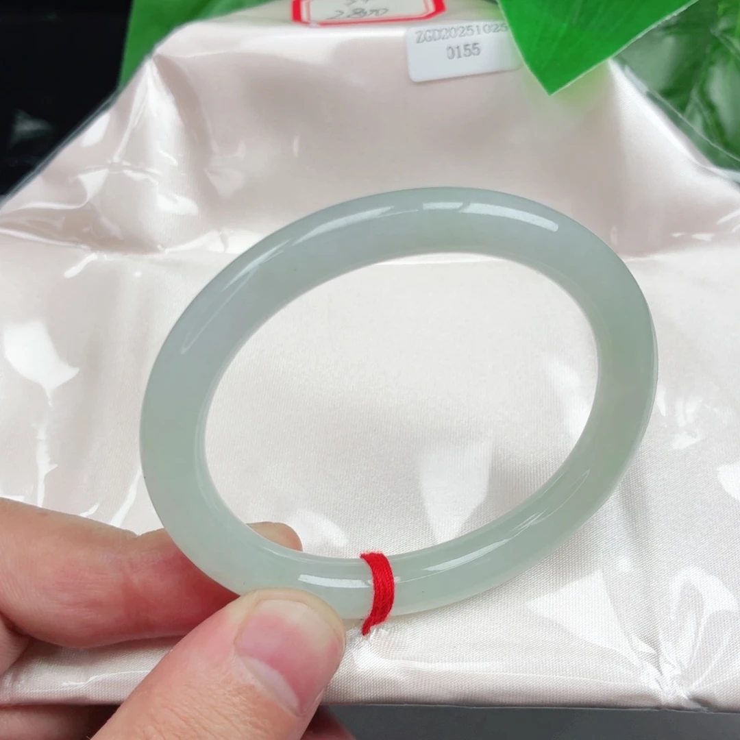 翡翠未镶嵌手镯贵妃003