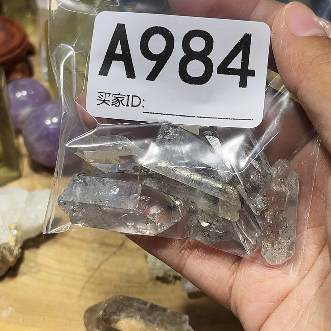未镶嵌珠宝半成品水晶蓝*多样性发其一微瑕