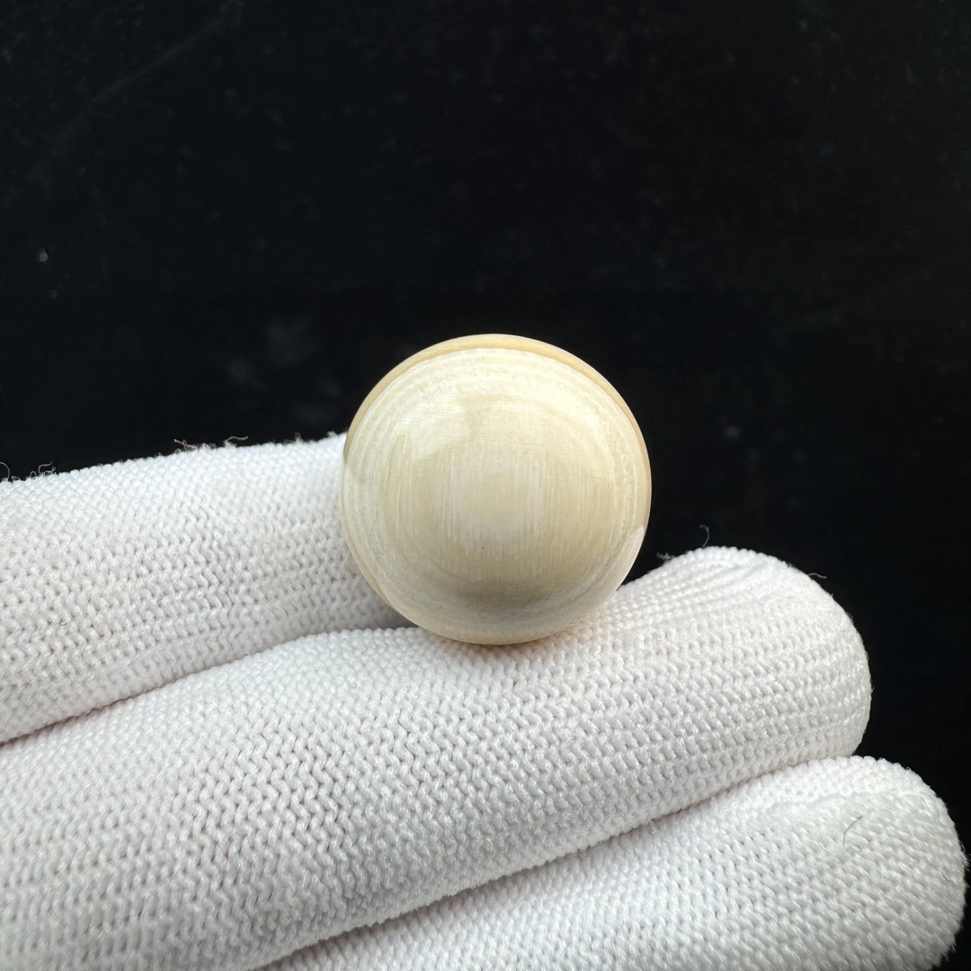 K8982天然猛犸牙 芝士皮圆珠22mm一物一图 假一罚十