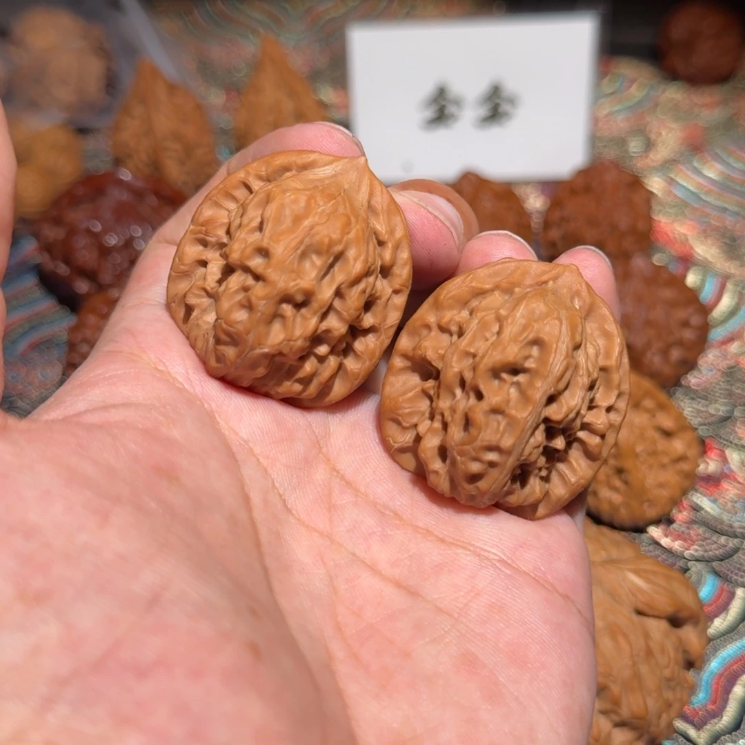 把件核桃1312白蛇谷，尺寸35