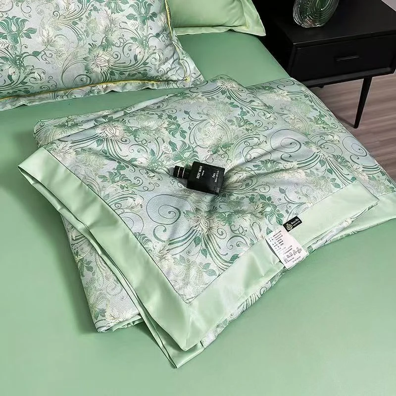 【25爆款】反季丝滑夏凉被轻奢透气印花机洗夏被空调被青花瓷