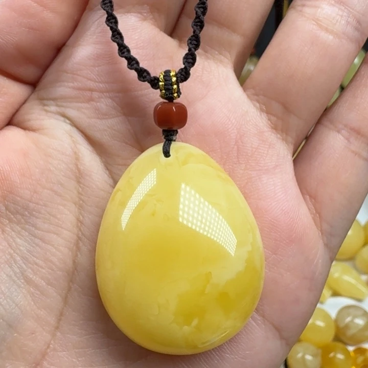 蜜蜡未镶嵌珠宝奇石