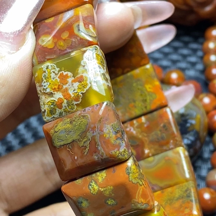 玛瑙/玉髓未镶嵌颈饰凌*