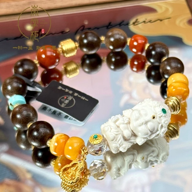 沉香木E2797W 度妈妈 沉香木南红蜜蜡手串