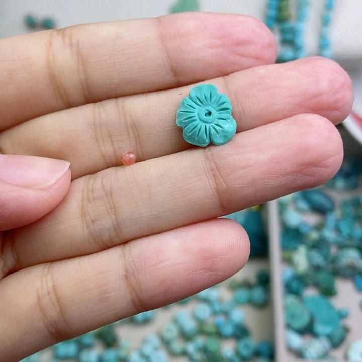 南红玛瑙未镶嵌珠宝奇石