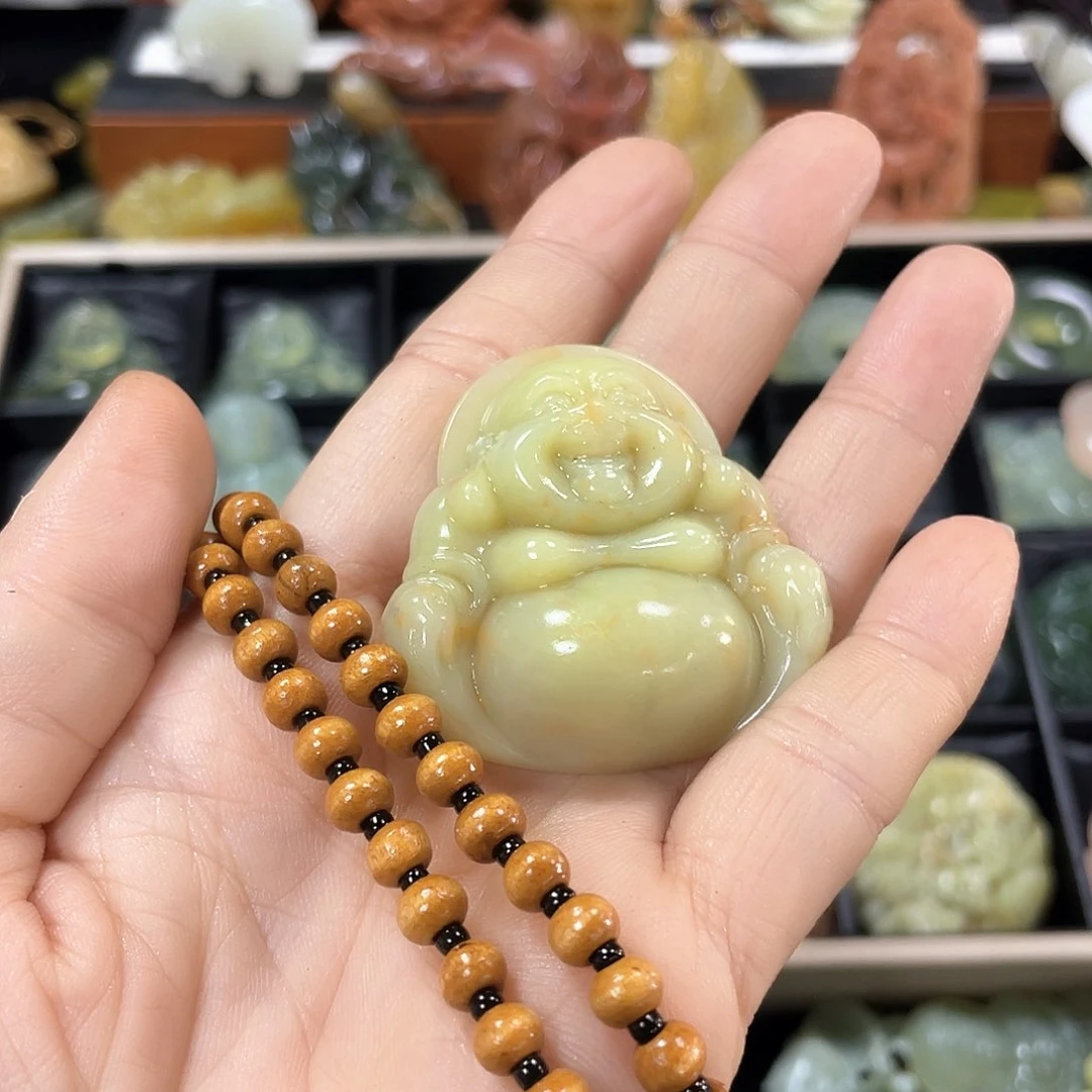 蛇纹石玉颈饰未镶嵌
