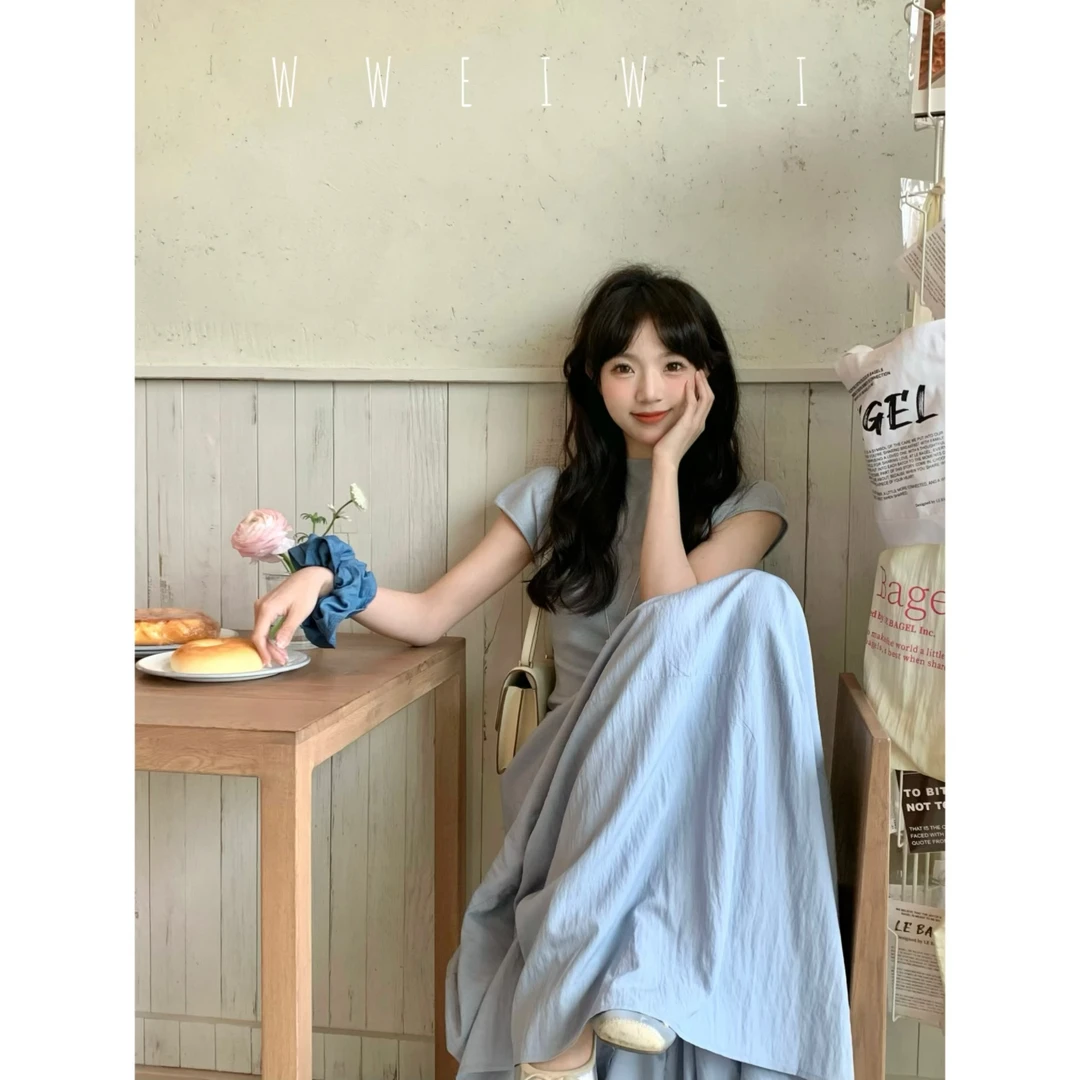 王玮玮【游学日记】半高领不规则绑带打底高腰A字半身裙两件套套装