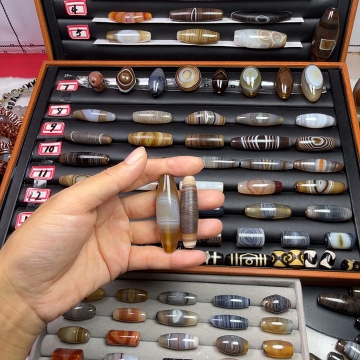 芦***7玛瑙/玉髓未镶嵌颈饰