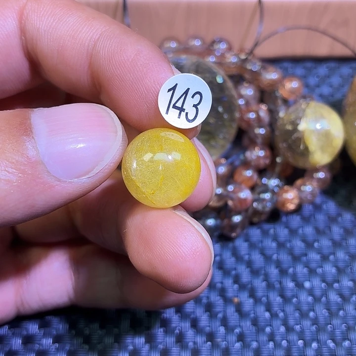 佛***司未镶嵌吊坠(不含链)水晶