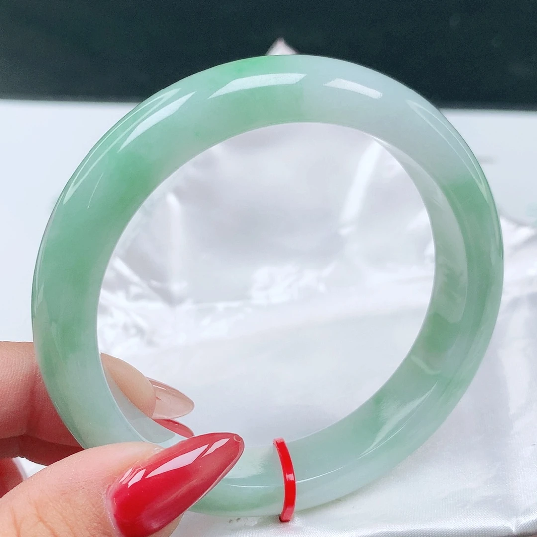 未镶嵌手镯翡翠掌**猪7013