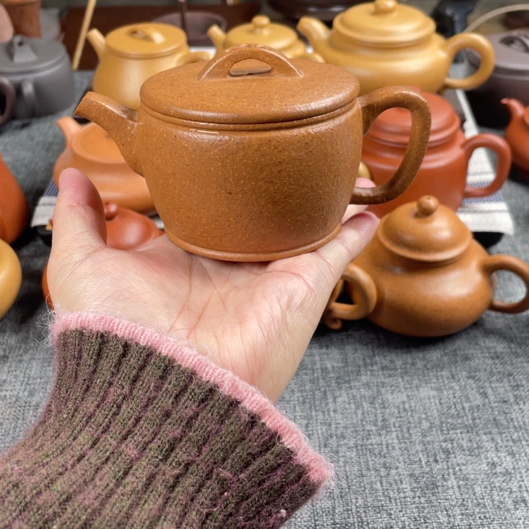 紫砂茶壶黄降坡汉瓦半手16目180