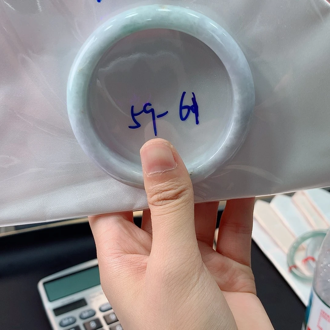 *****翡翠手镯未镶嵌买断