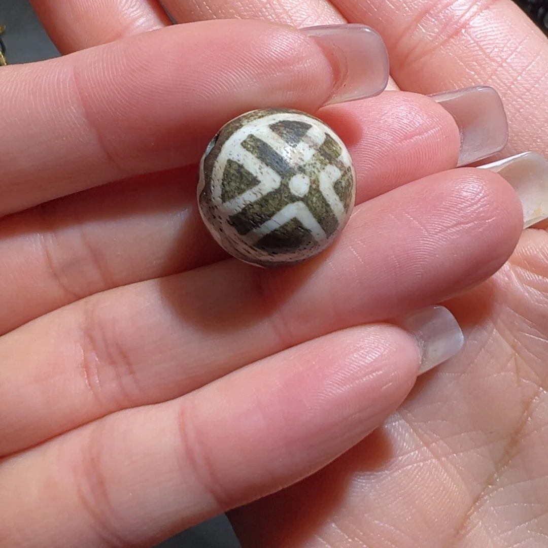 华***玛瑙/玉髓未镶嵌颈饰