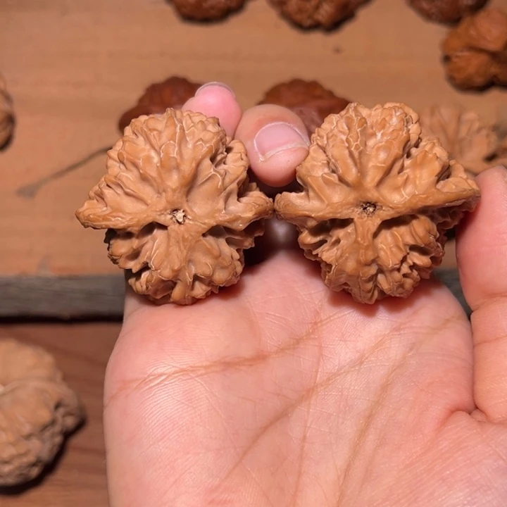 核桃把件41 全品正十字底苹果园。  008