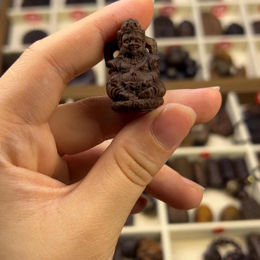 海南财神随行脖挂