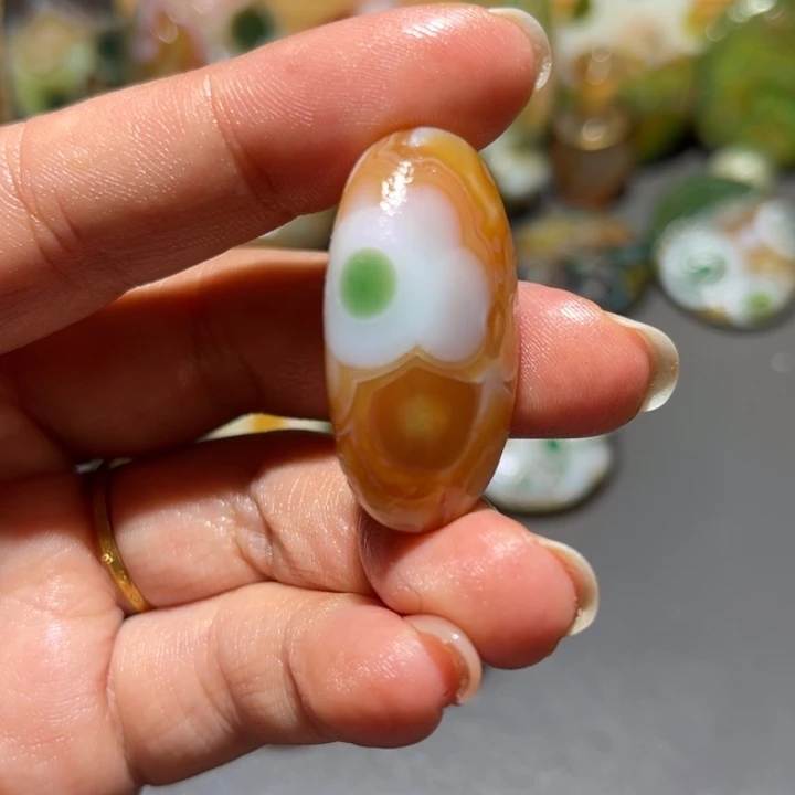 未镶嵌颈饰玛瑙/玉髓