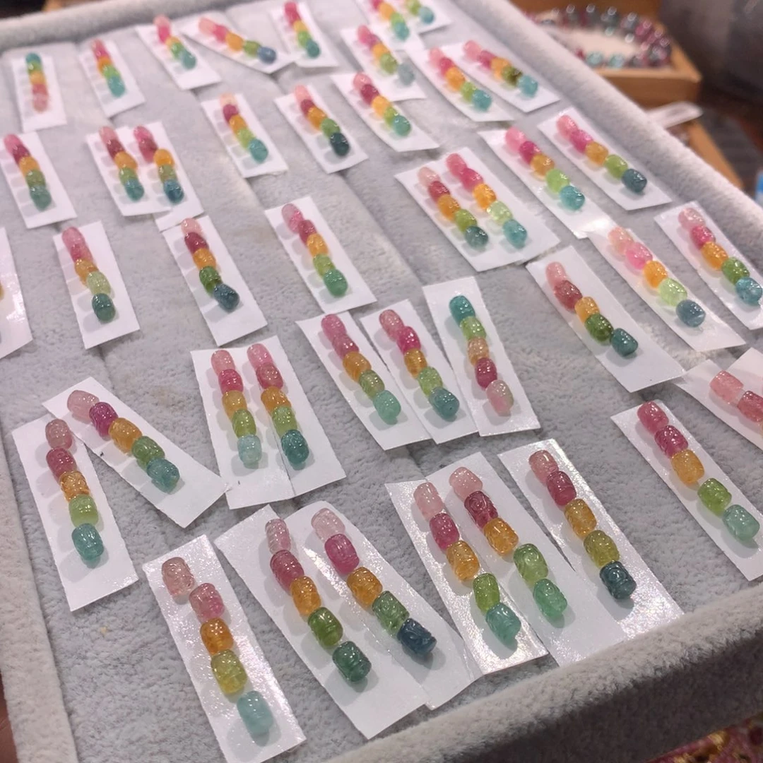 吊坠未镶嵌碧玺多样性发其一5个的价格