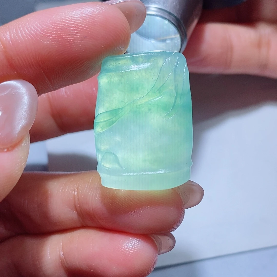 定制翡翠未镶嵌翡翠