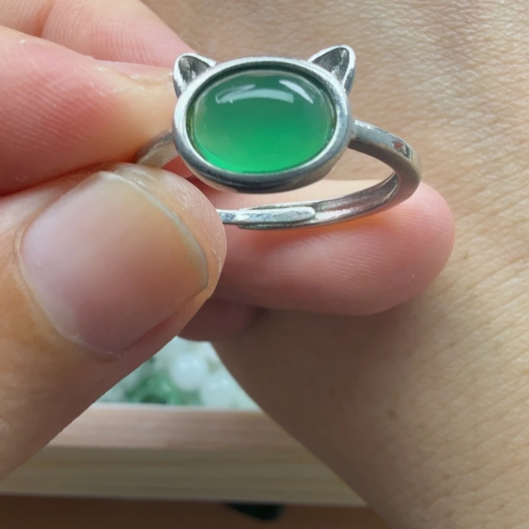 翡翠未镶嵌颈饰08