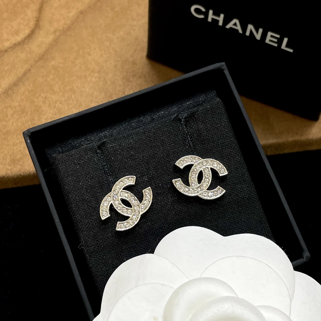 95新 Chanel/香奈儿 16B银色满钻双C耳钉 2501363