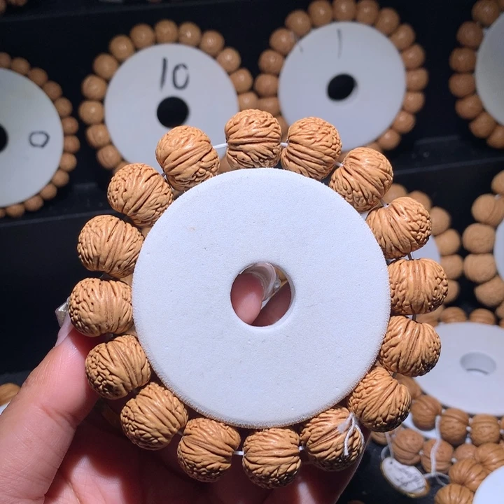 手串桃核凤尾脐龙鳞王