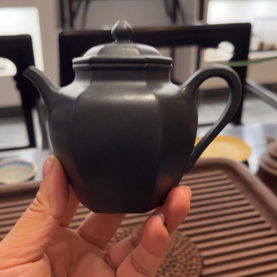 紫砂茶壶大**在紫砂 原矿泥料