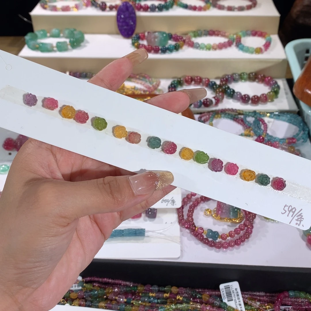 碧玺雕刻件未镶嵌16个的价格