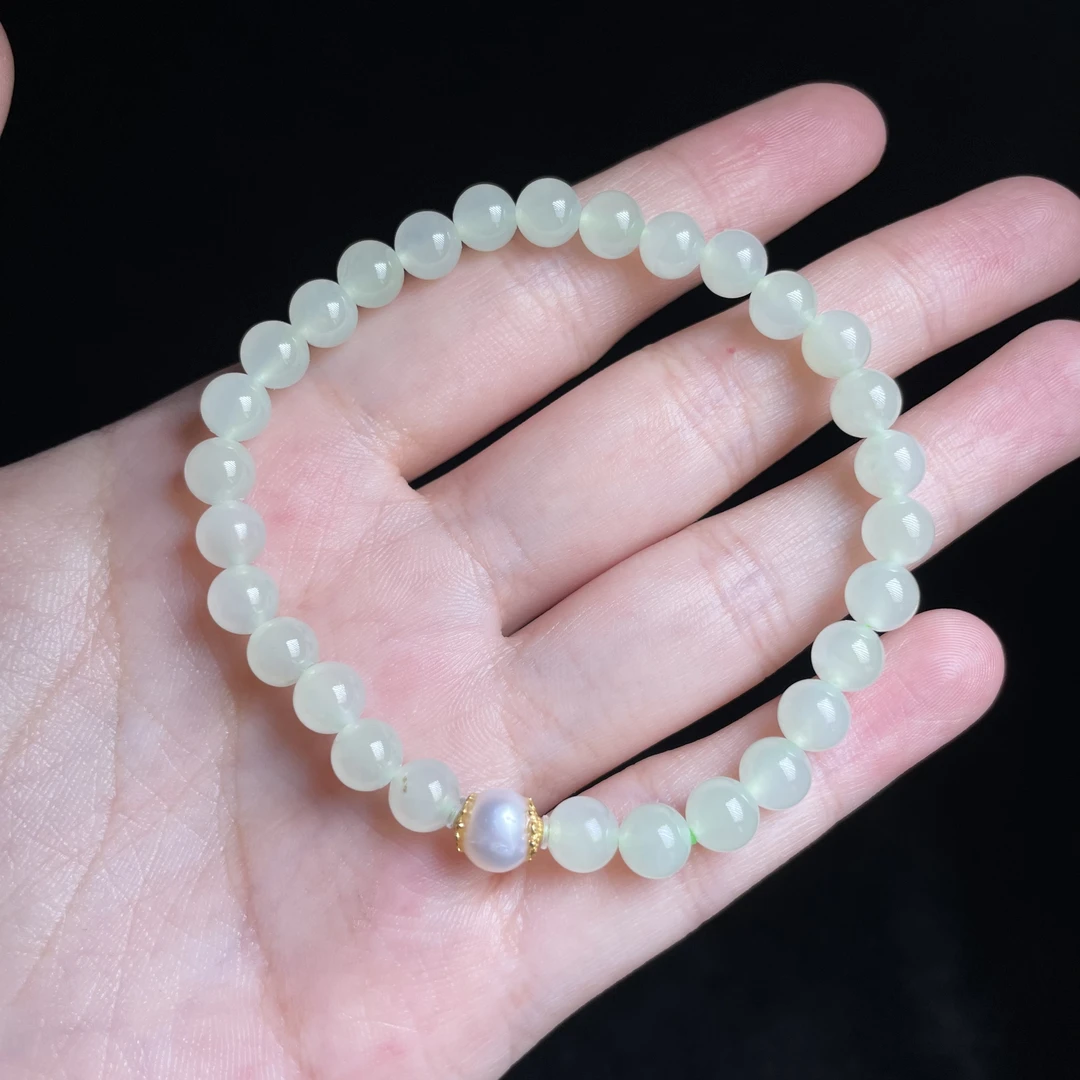 L【玉氏珠宝】925银和田玉圆珠手串-约6mm 多样性发一 CAN10800878