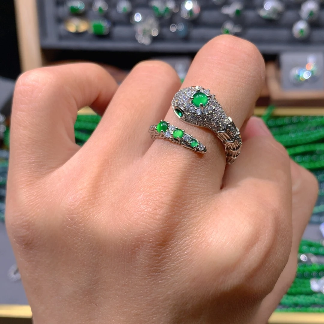 翡翠手链未镶嵌天然翡翠