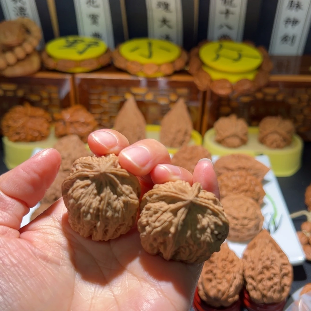 ****n文玩核桃把件小胖墩
