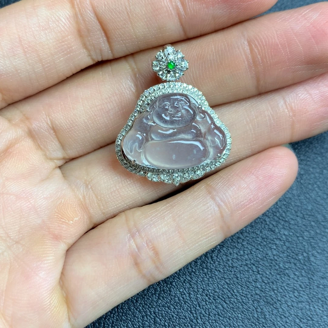 颈饰18K金镶嵌翡翠